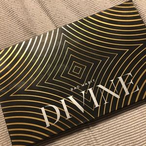 Divine palette Bad Habit